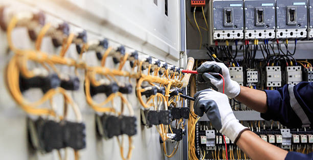Professional Electrician technician working in Pass Christian, MS